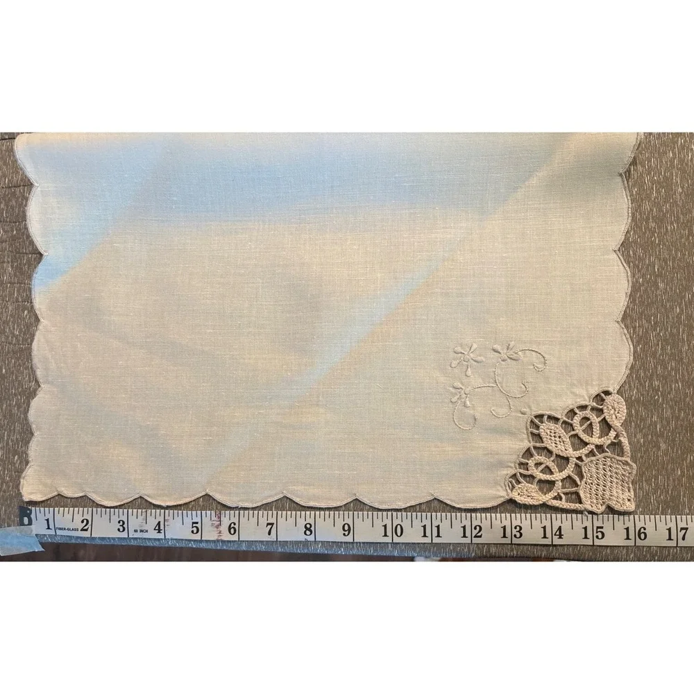 Vintage Linen & Crochet Lace Napkins 16x16